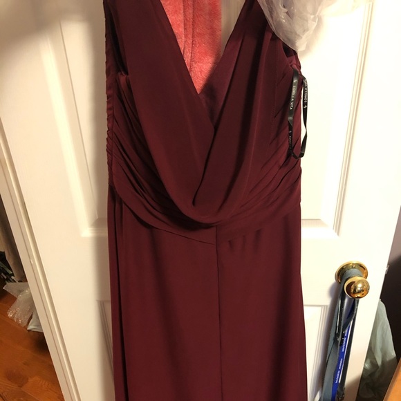 Burgundy size 16 bridesmaid dress - Picture 4 of 4